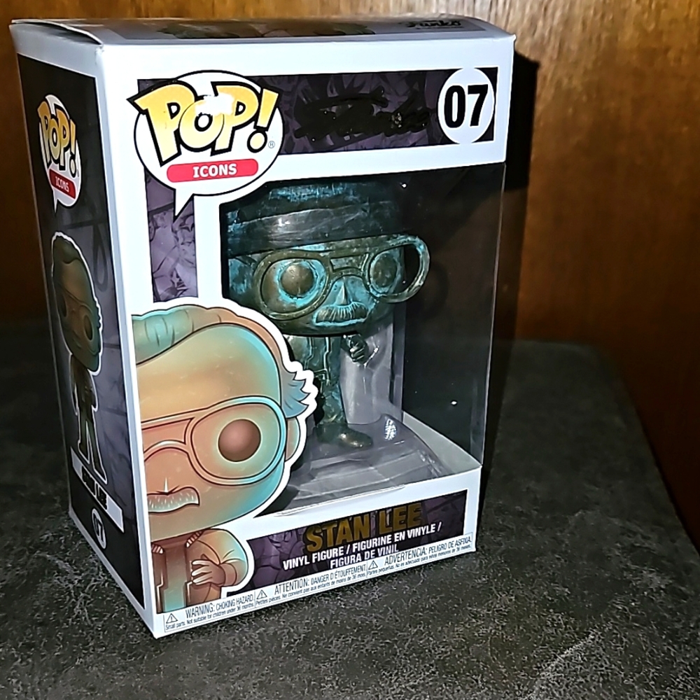 Funko Pop! Stan Lee (Patina) #07 - Picture 6 of 9